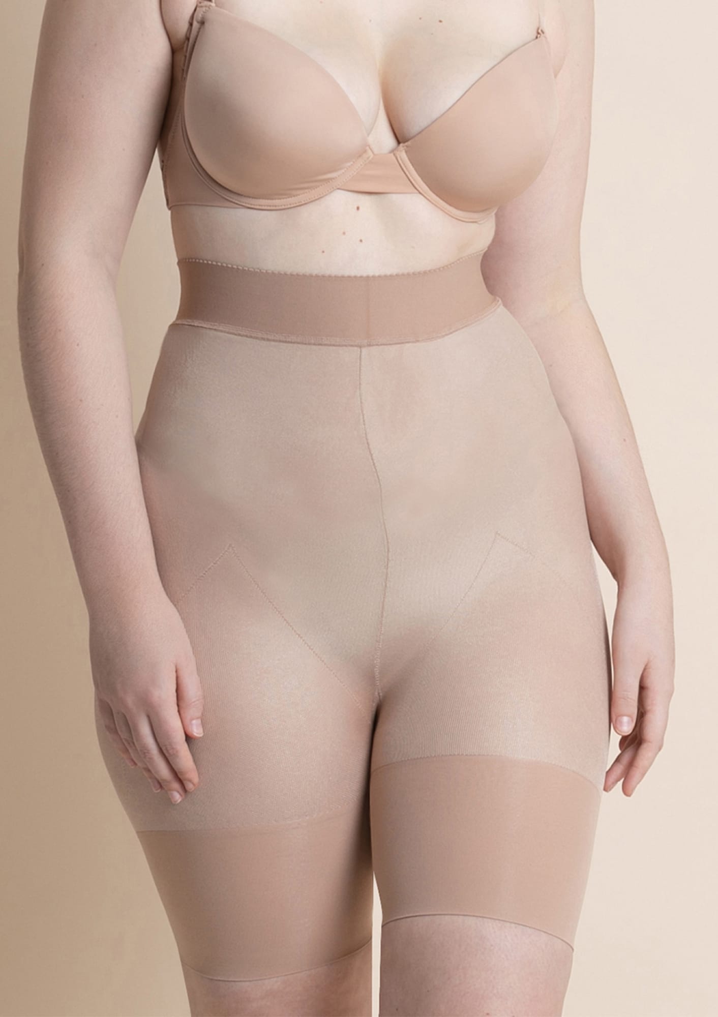 gaine_mariage_grande_taille_back_to_glam_1